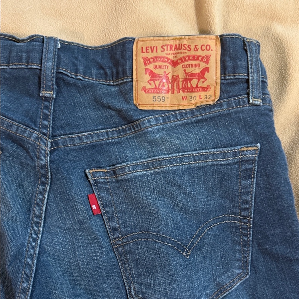 Levi's Classic Denim Jeans for Men 559 W30 L32
